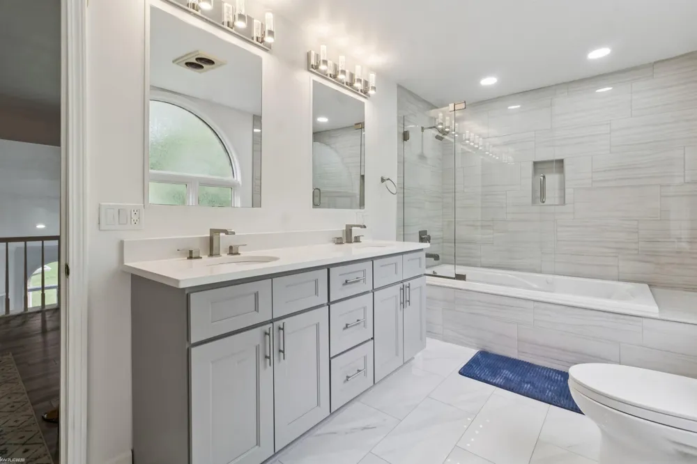 3701 Green Lake Road West Bloomfield Charter Township, MI 48324
