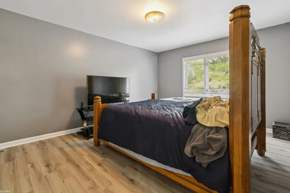 3701 Green Lake Road West Bloomfield Charter Township, MI 48324