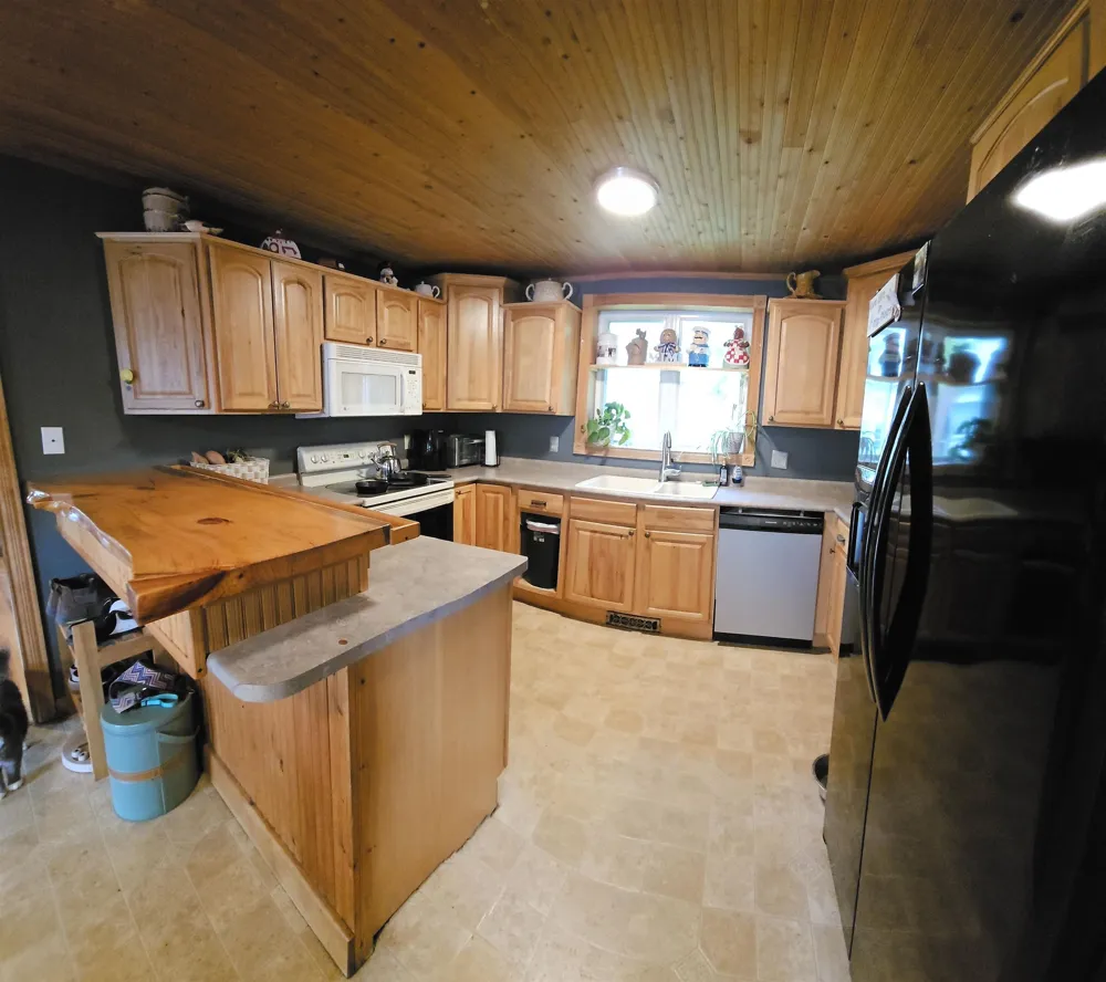 108 S Huron Reeder Township, MI 49651