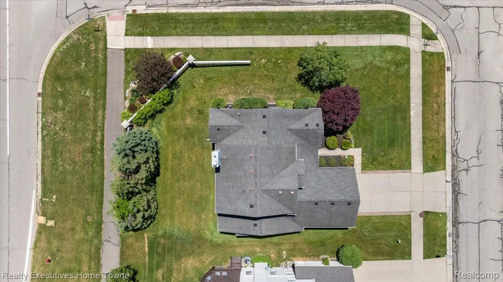 899 Hathaway Dr Drive Auburn Hills City, MI 48326