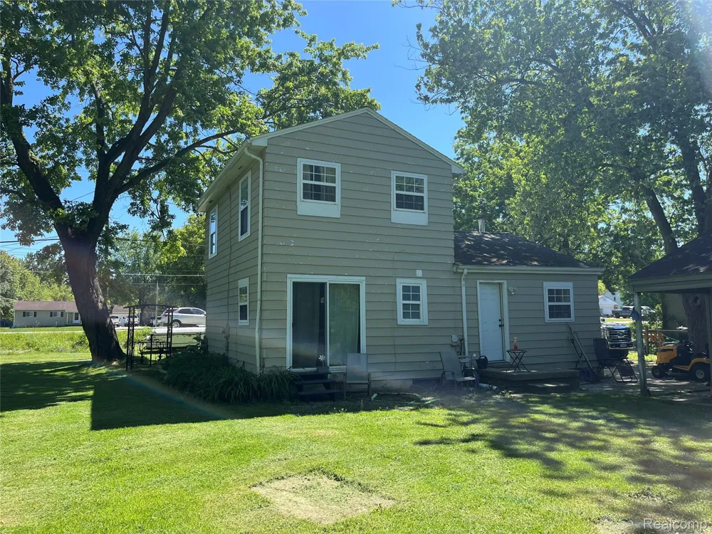 7057 Lapeer Road Davison Township, MI 48423