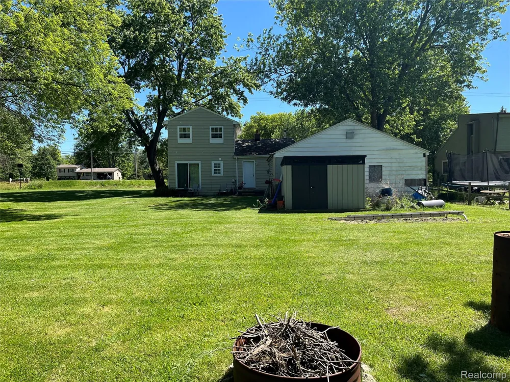 7057 Lapeer Road Davison Township, MI 48423