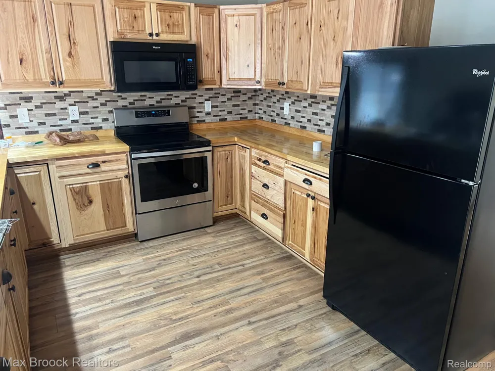 265 Huron Forest Drive Mentor Township, MI 48647