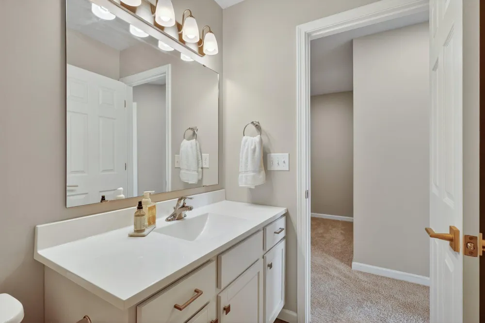 4628 Glen Haven Drive SE Kentwood City, MI 49512