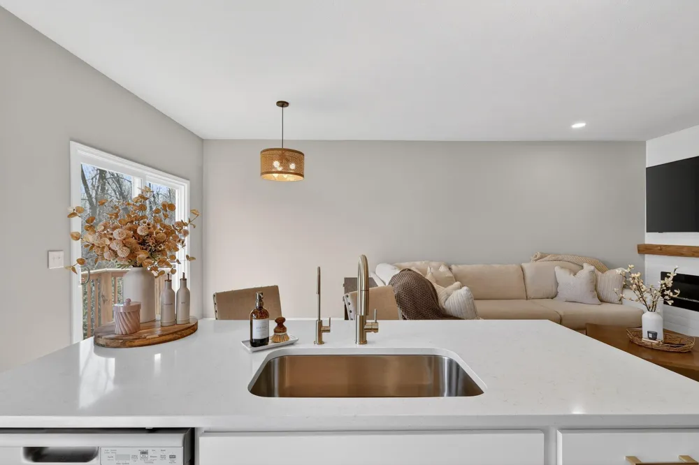 4628 Glen Haven Drive SE Kentwood City, MI 49512