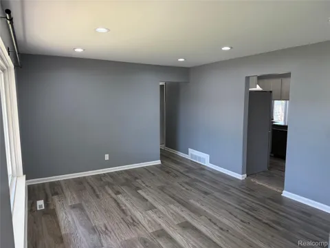 32246 Oakview Drive