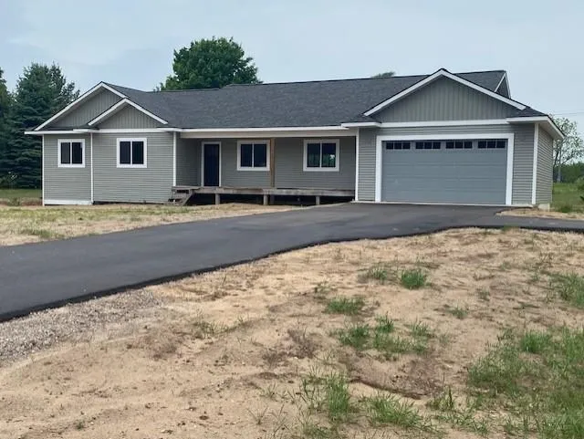 4925 Arbor Grove Long Lake Township, MI 49685