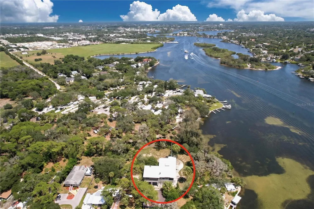 1275 MICKLER LANE Tarpon Springs, FL 34689