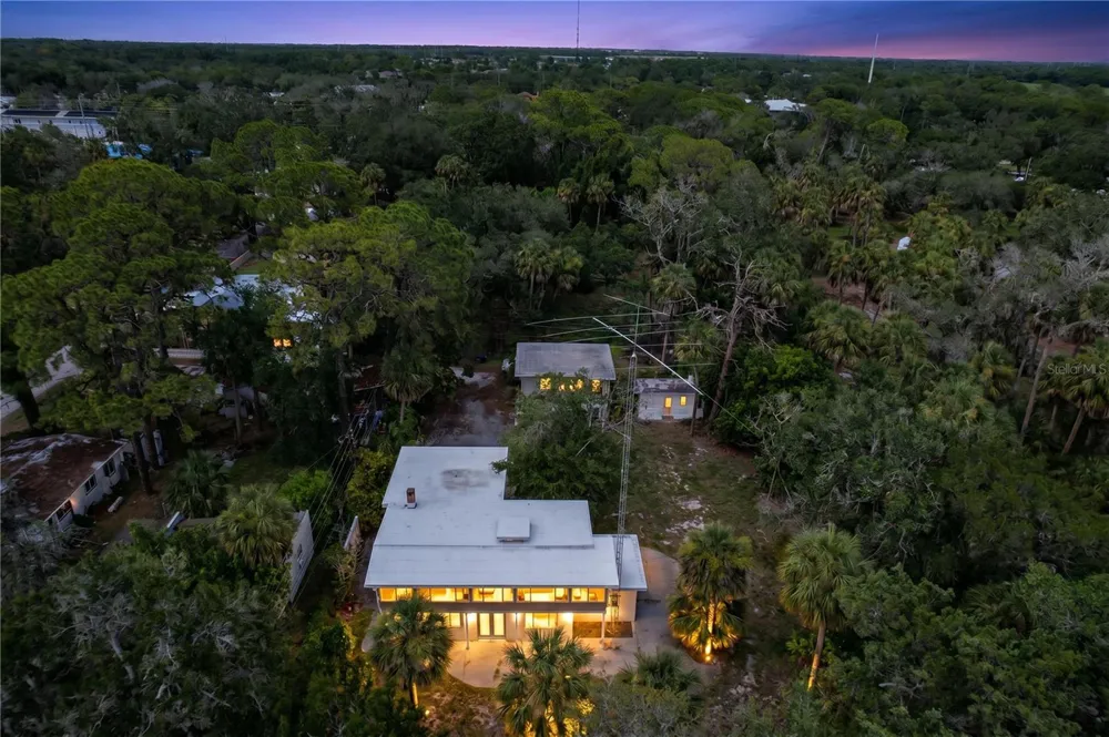 1275 MICKLER LANE Tarpon Springs, FL 34689