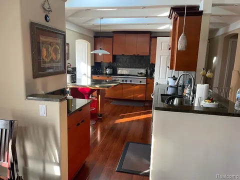 297 VREELAND DRIVE