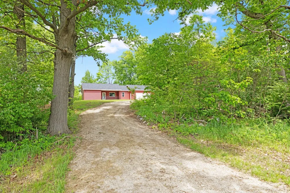 11582 M 60 Fabius Township, MI 49093