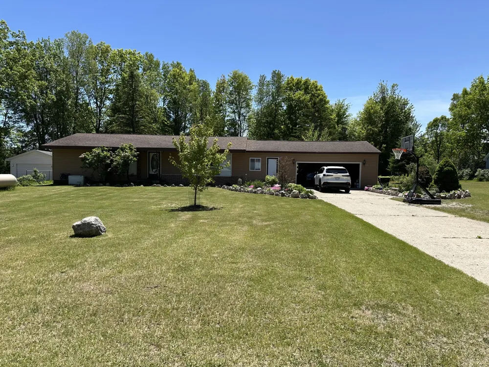 1807 S Lake Mitchell Drive Cherry Grove Township, MI 49601