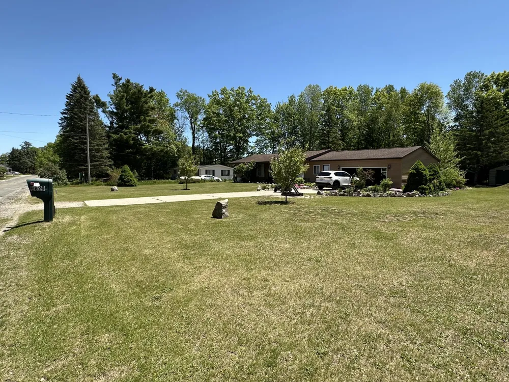 1807 S Lake Mitchell Drive Cherry Grove Township, MI 49601