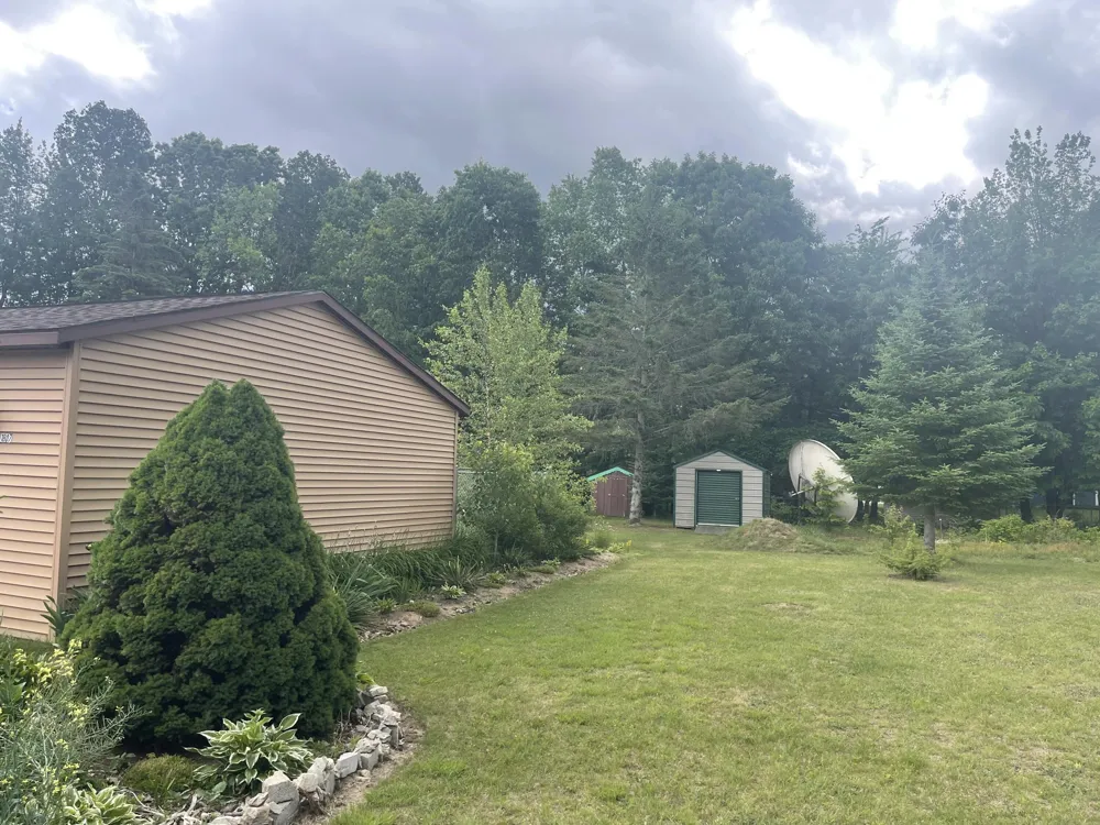 1807 S Lake Mitchell Drive Cherry Grove Township, MI 49601
