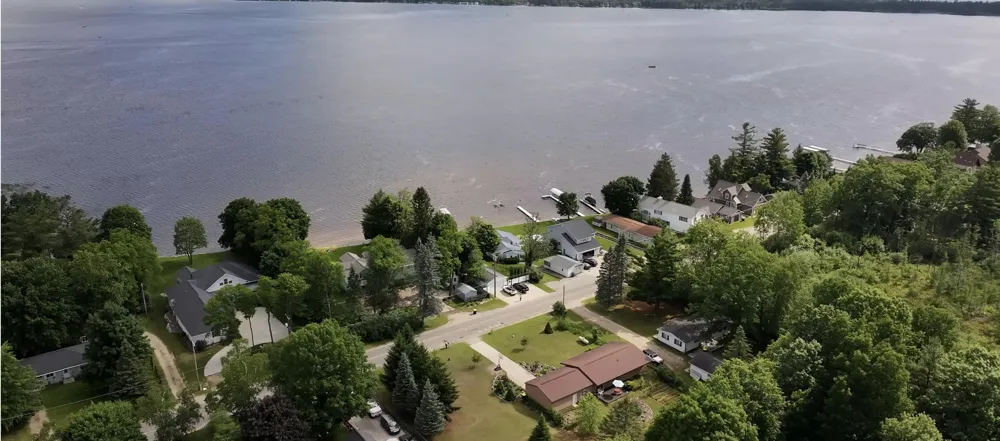 1807 S Lake Mitchell Drive Cherry Grove Township, MI 49601