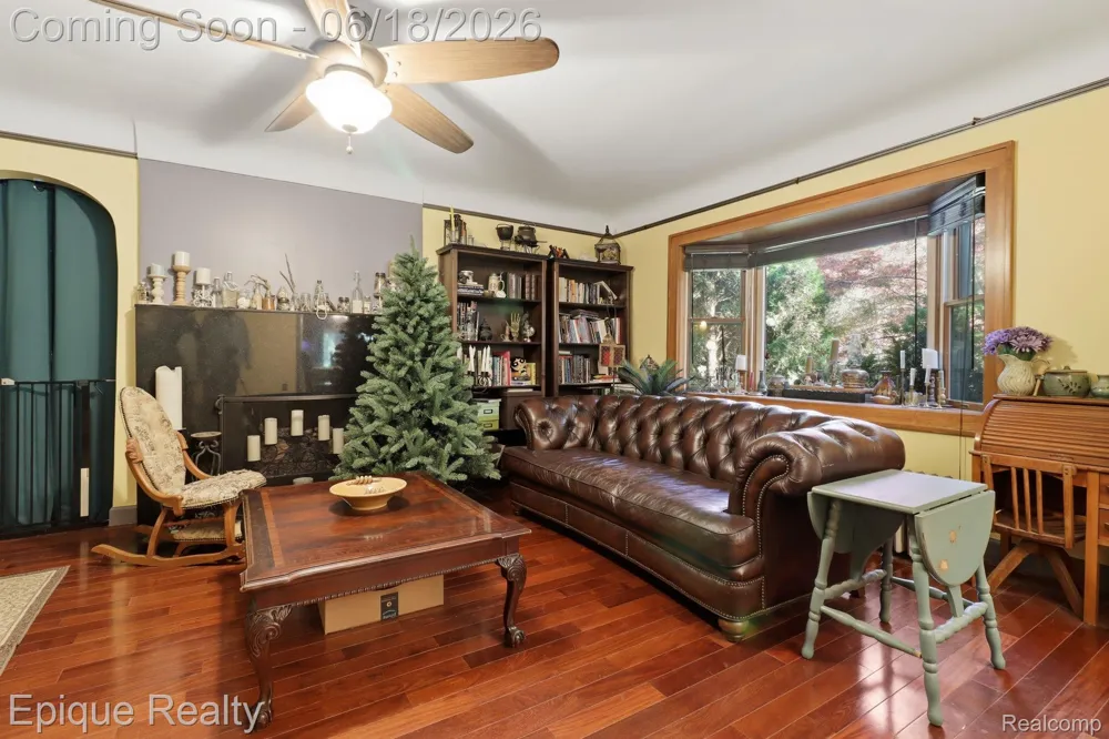 21085 Metroview Road Farmington Hills City, MI 48335