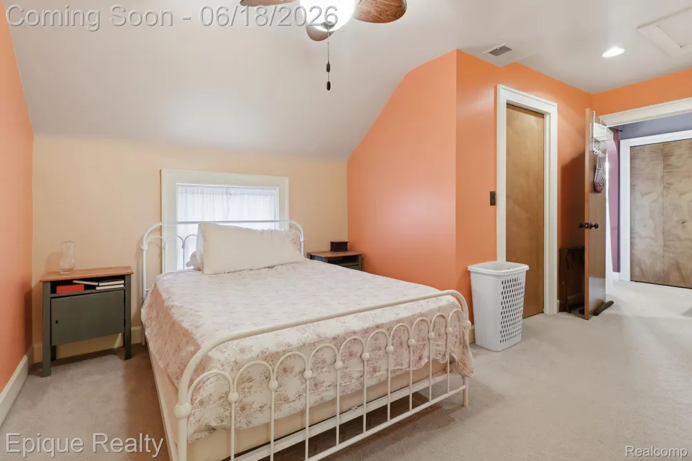 21085 Metroview Road Farmington Hills City, MI 48335