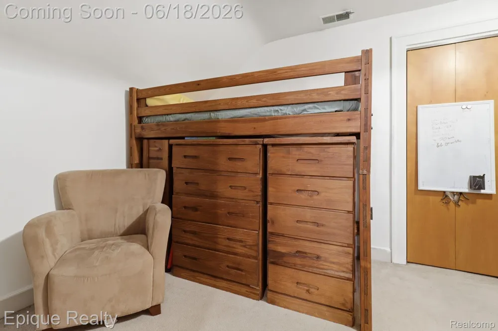 21085 Metroview Road Farmington Hills City, MI 48335