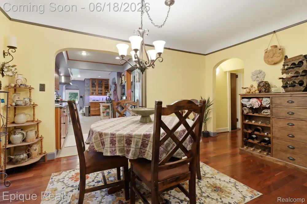 21085 Metroview Road Farmington Hills City, MI 48335