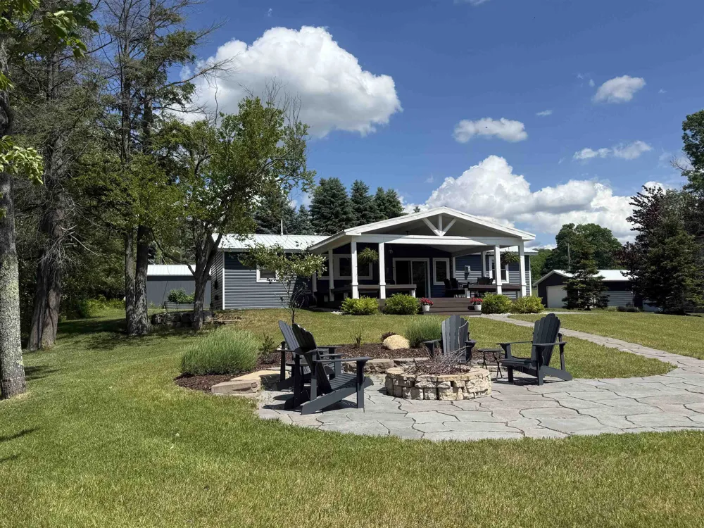 4907 Murray Lane Echo Township, MI 49727