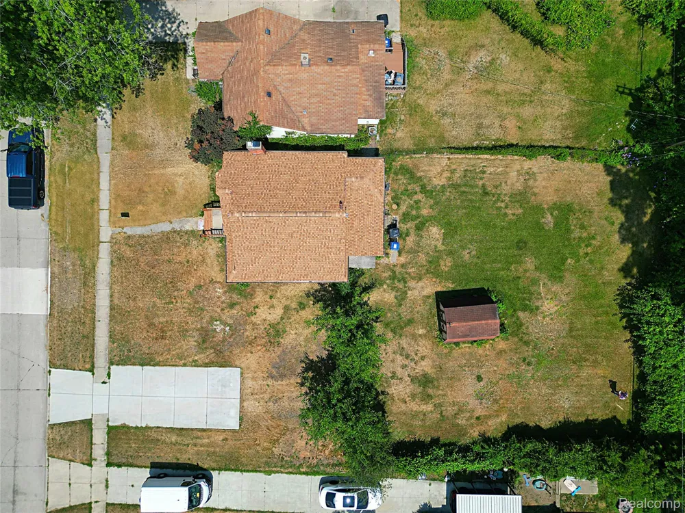 19336 Centralia Redford Charter Township, MI 48240