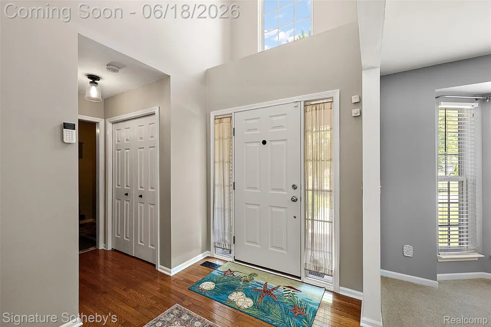 997 River Rock Drive Holly Township, MI 48442