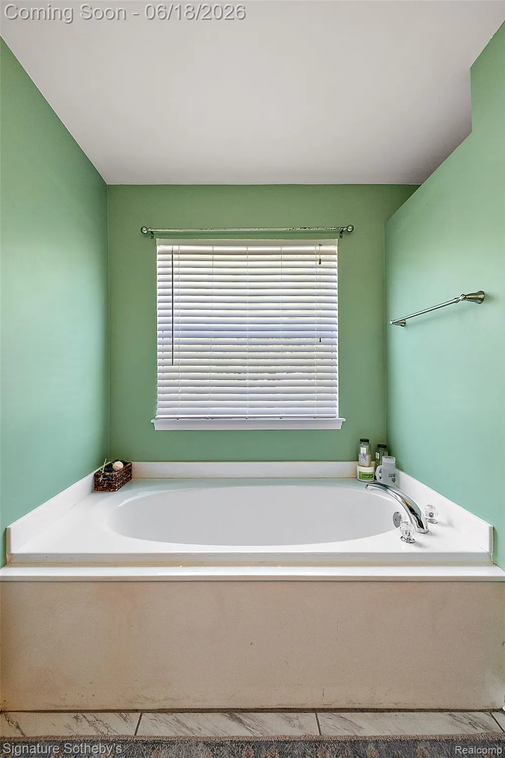 997 River Rock Drive Holly Township, MI 48442