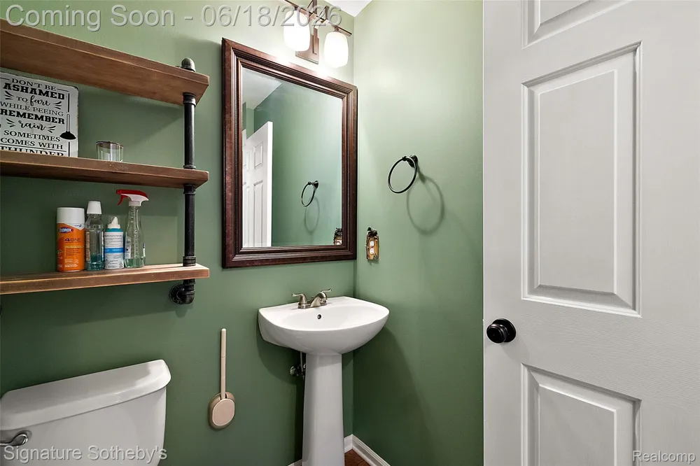 997 River Rock Drive Holly Township, MI 48442