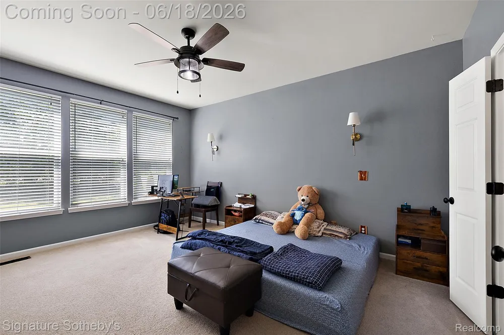 997 River Rock Drive Holly Township, MI 48442