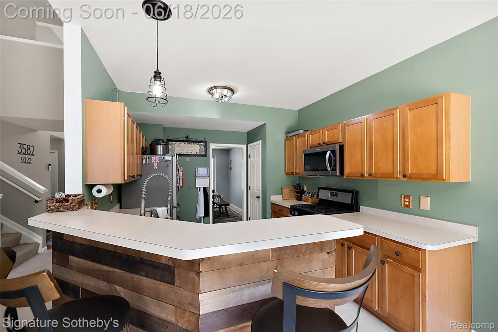 997 River Rock Drive Holly Township, MI 48442