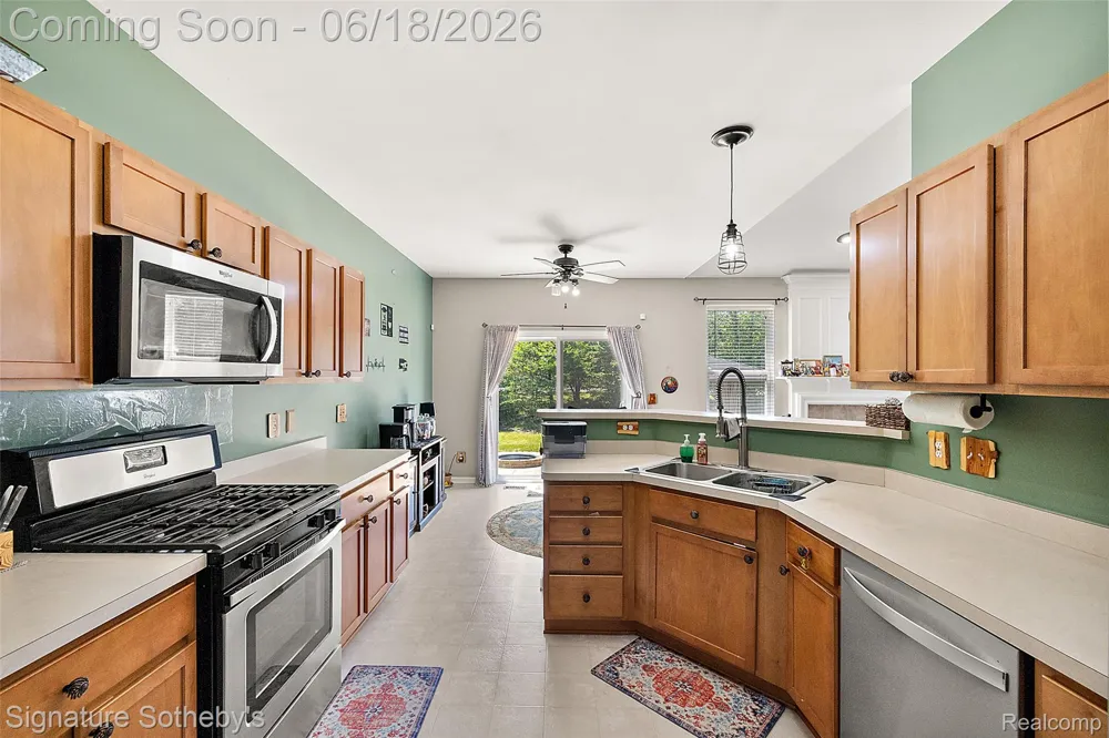 997 River Rock Drive Holly Township, MI 48442