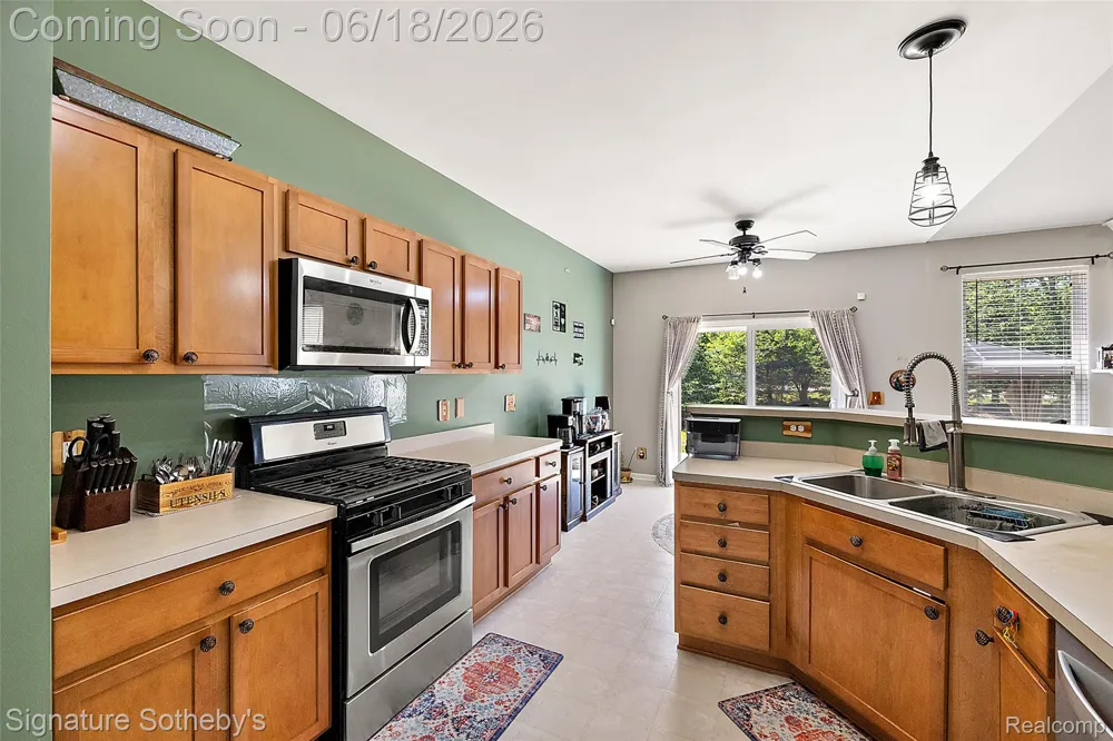997 River Rock Drive Holly Township, MI 48442