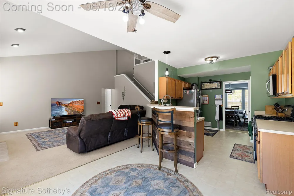 997 River Rock Drive Holly Township, MI 48442