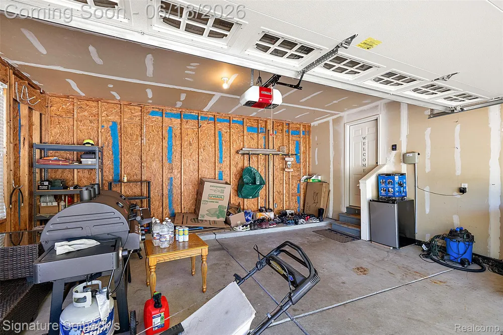 997 River Rock Drive Holly Township, MI 48442