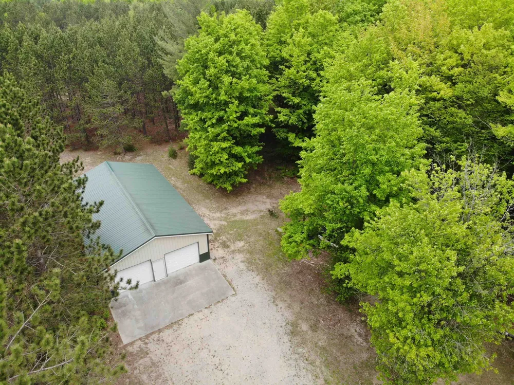 135 Montgomery Road Orange Township, MI 49680