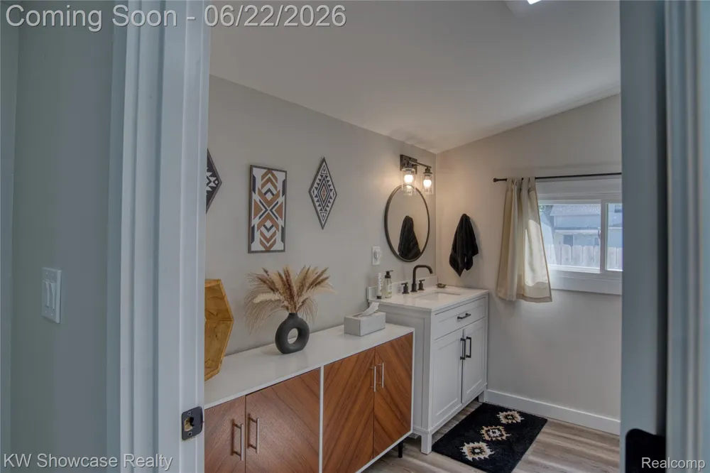 134 2nd Street Lapeer City, MI 48455