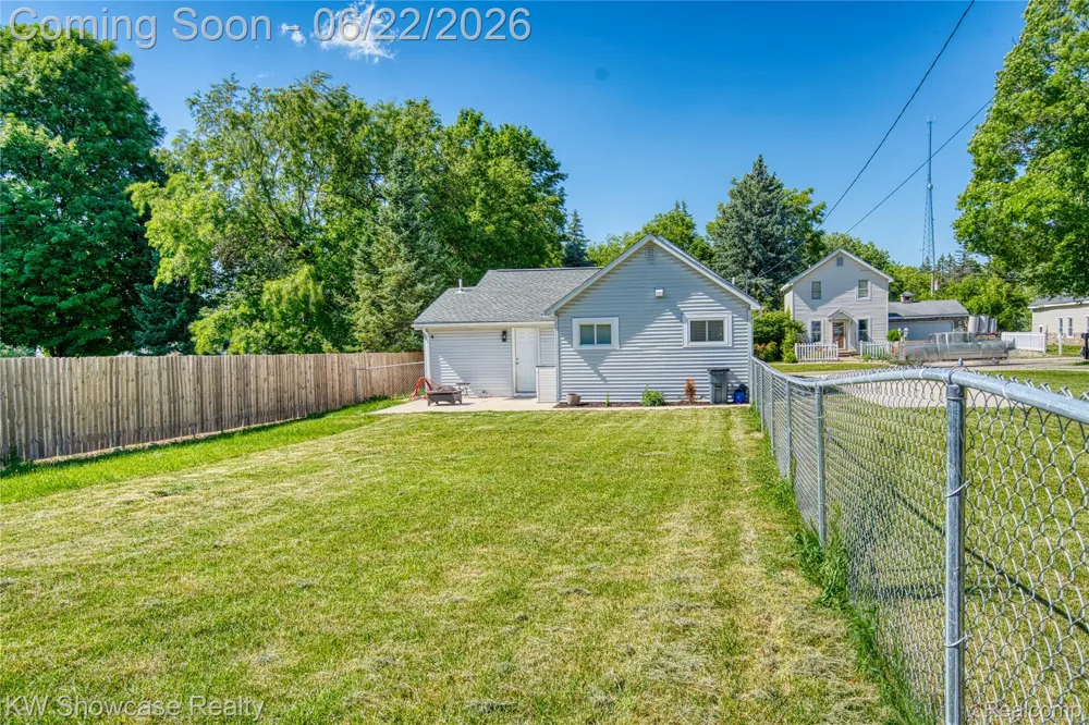 134 2nd Street Lapeer City, MI 48455