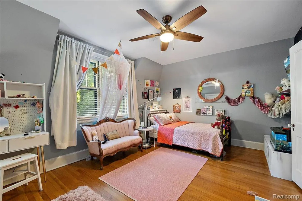 31505 Kennoway Court Beverly Hills Village, MI 48025