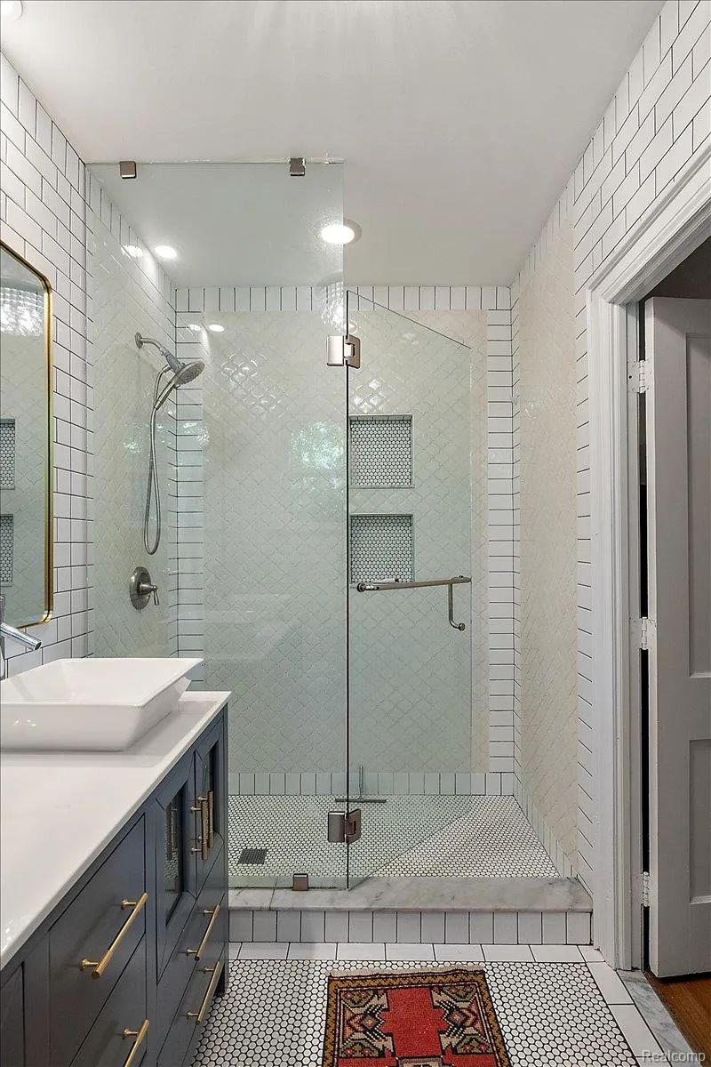 31505 Kennoway Court Beverly Hills Village, MI 48025