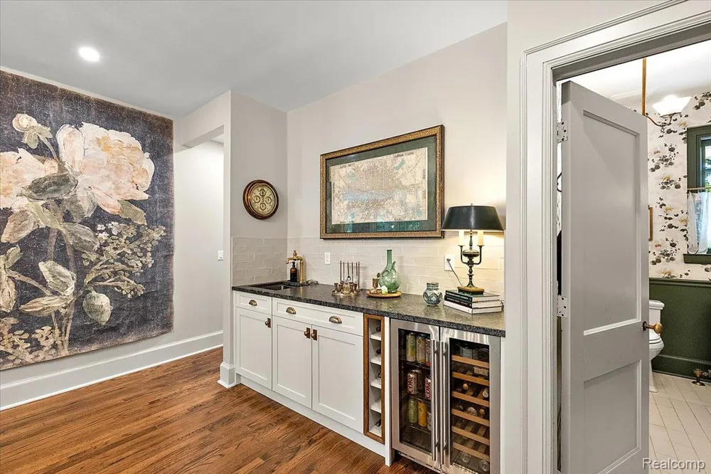 31505 Kennoway Court Beverly Hills Village, MI 48025