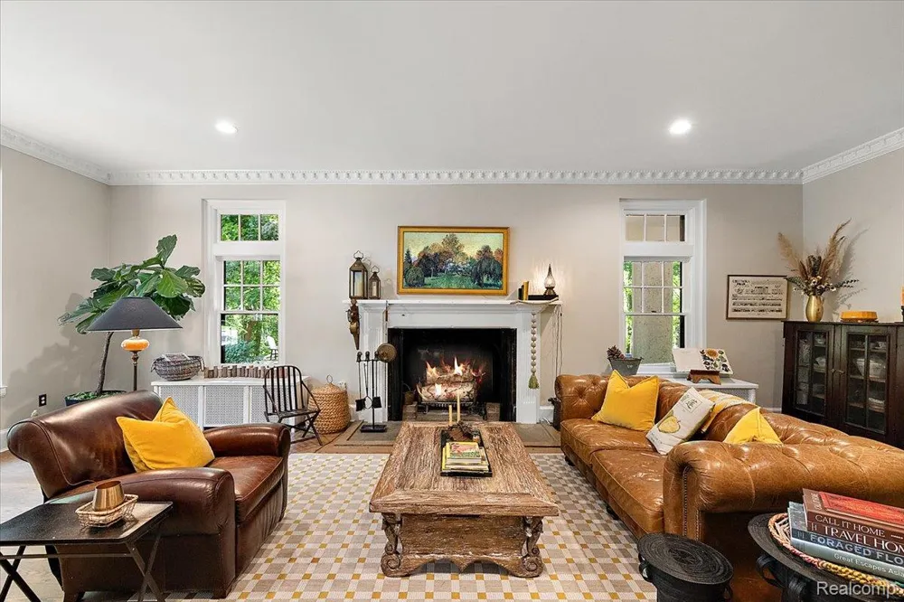 31505 Kennoway Court Beverly Hills Village, MI 48025