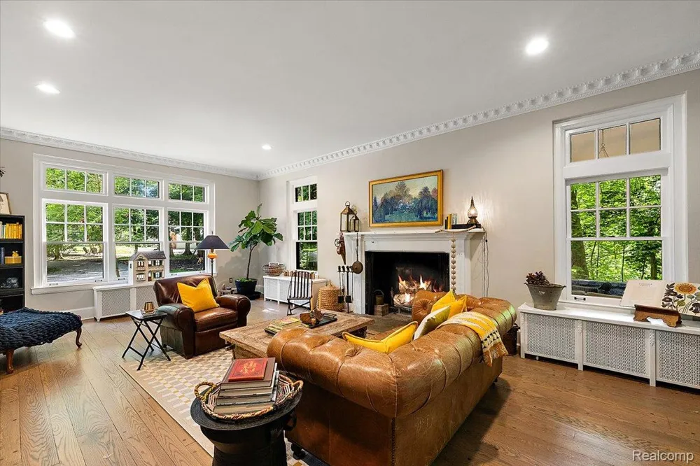 31505 Kennoway Court Beverly Hills Village, MI 48025