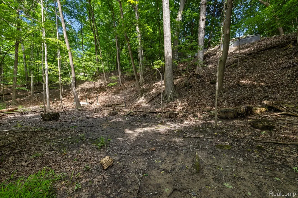 31505 Kennoway Court Beverly Hills Village, MI 48025