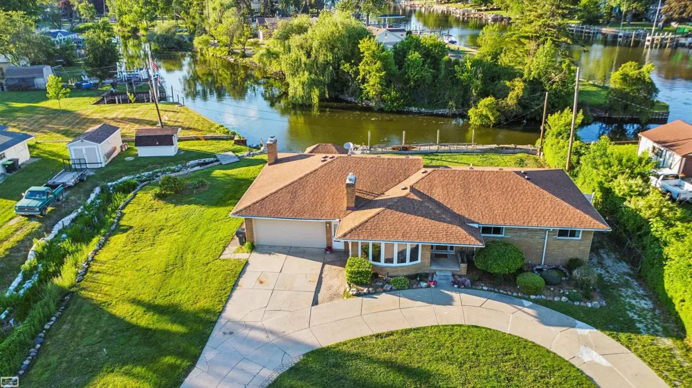 28697 South River Road Harrison Charter Township, MI 48045