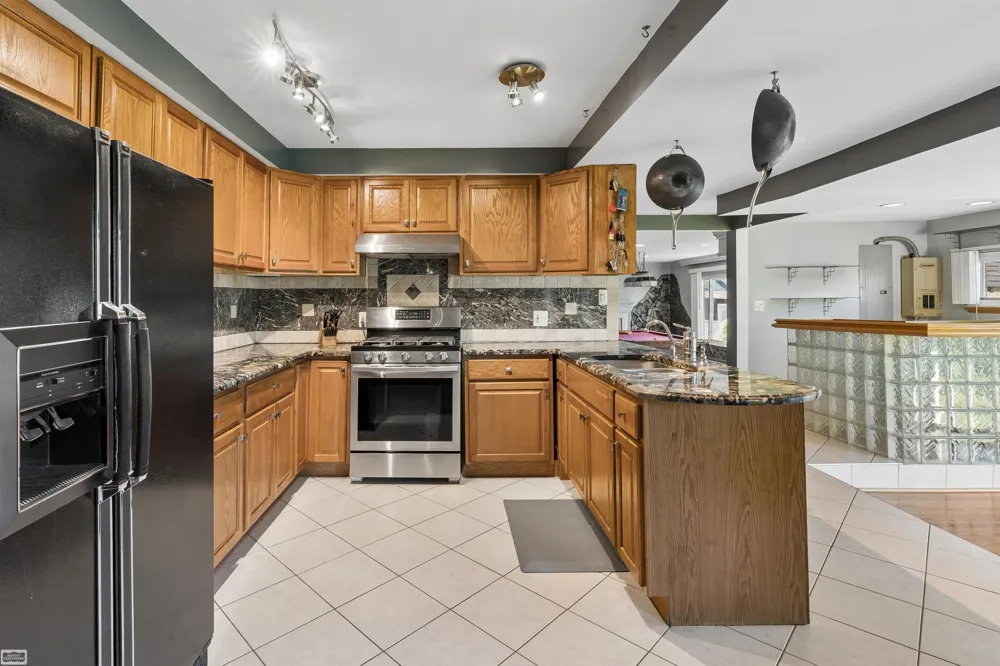 28697 South River Road Harrison Charter Township, MI 48045