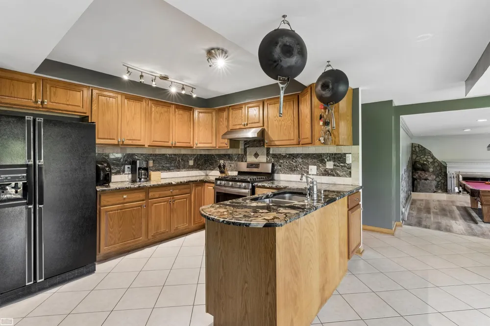 28697 South River Road Harrison Charter Township, MI 48045