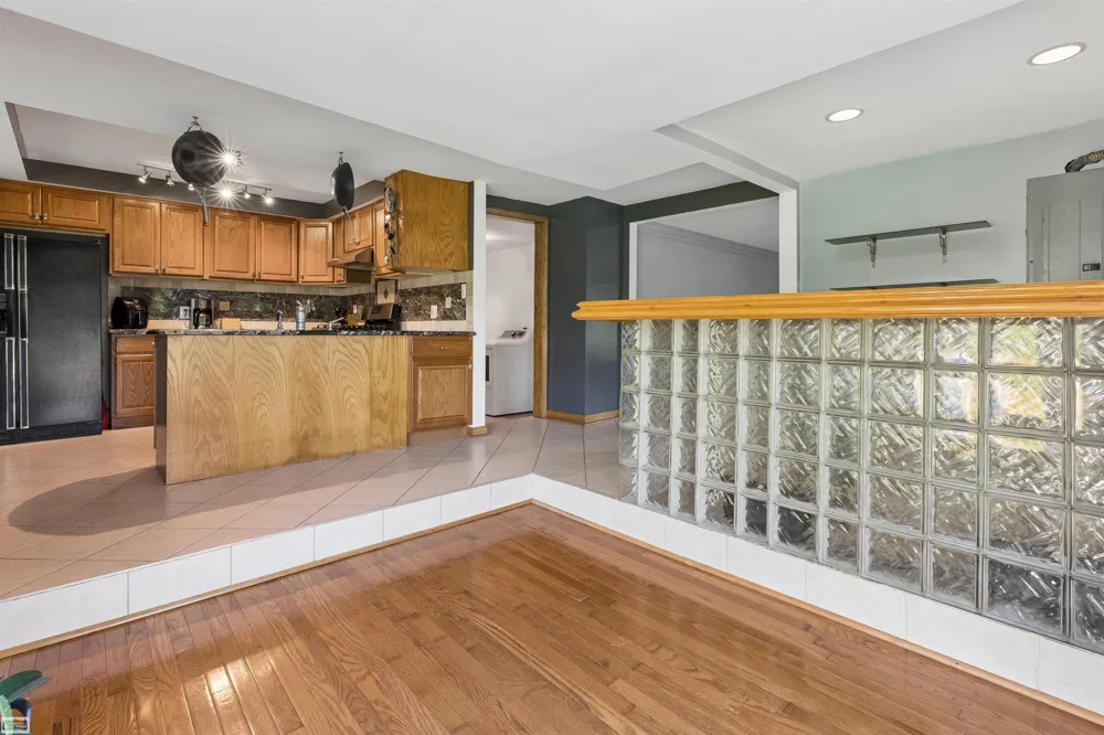 28697 South River Road Harrison Charter Township, MI 48045