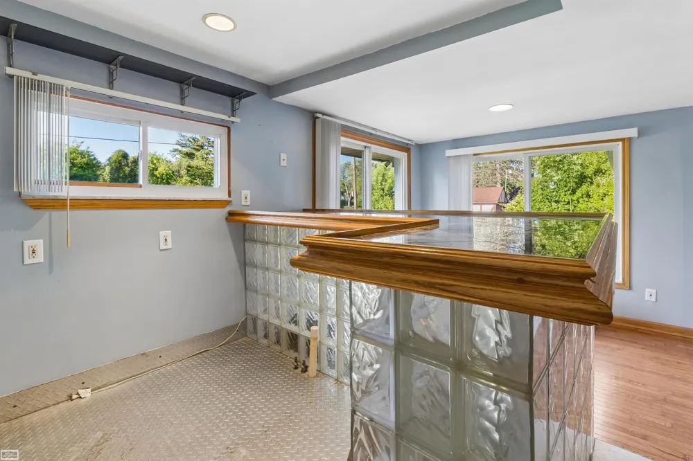 28697 South River Road Harrison Charter Township, MI 48045