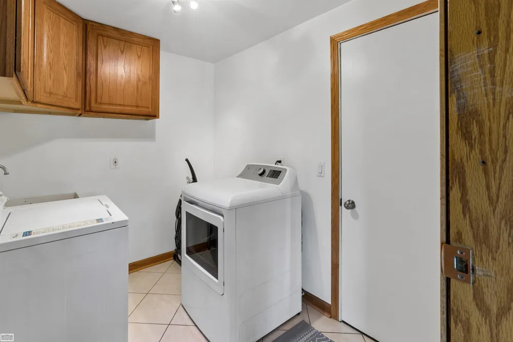 28697 South River Road Harrison Charter Township, MI 48045