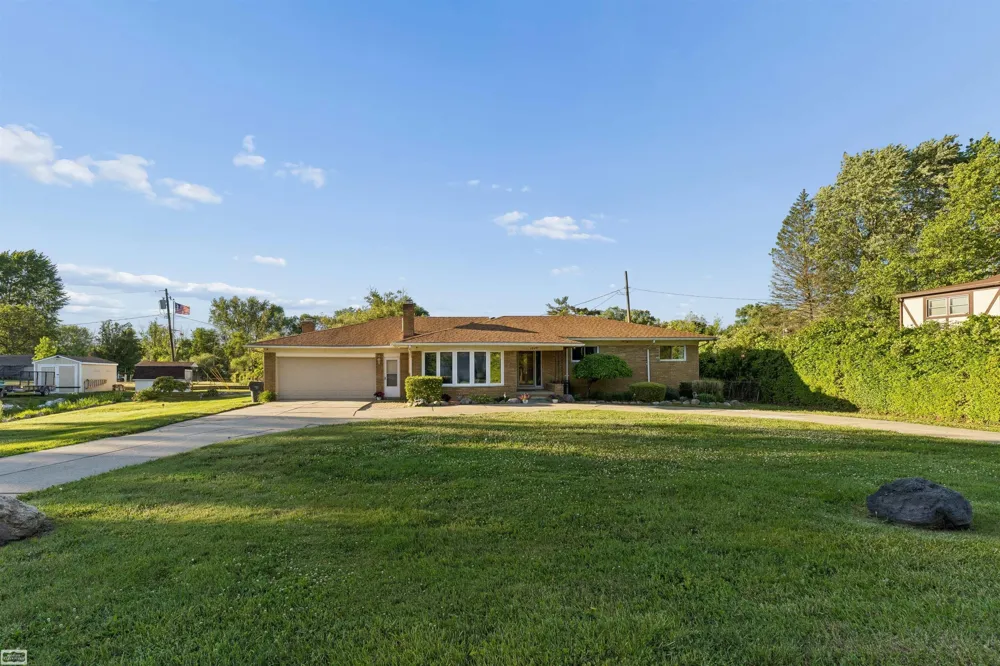28697 South River Road Harrison Charter Township, MI 48045